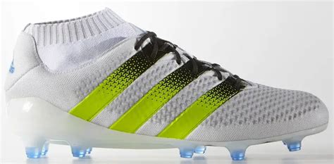 goedkope voetbalschoenen met sok adidas